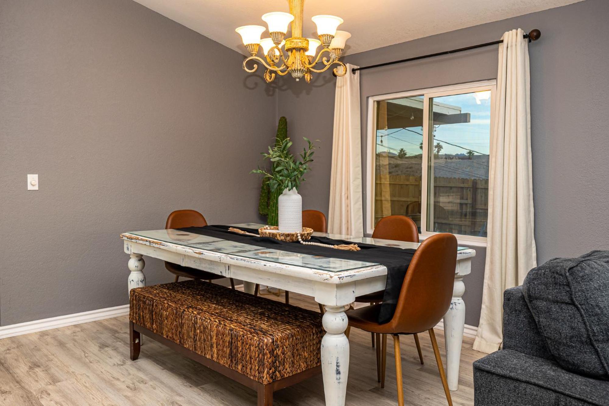 Magnificent & Tranquil Home, Mountain Views , 8 Mins To Casinos & River, Fire Pit, Bbq Bullhead City Exterior photo