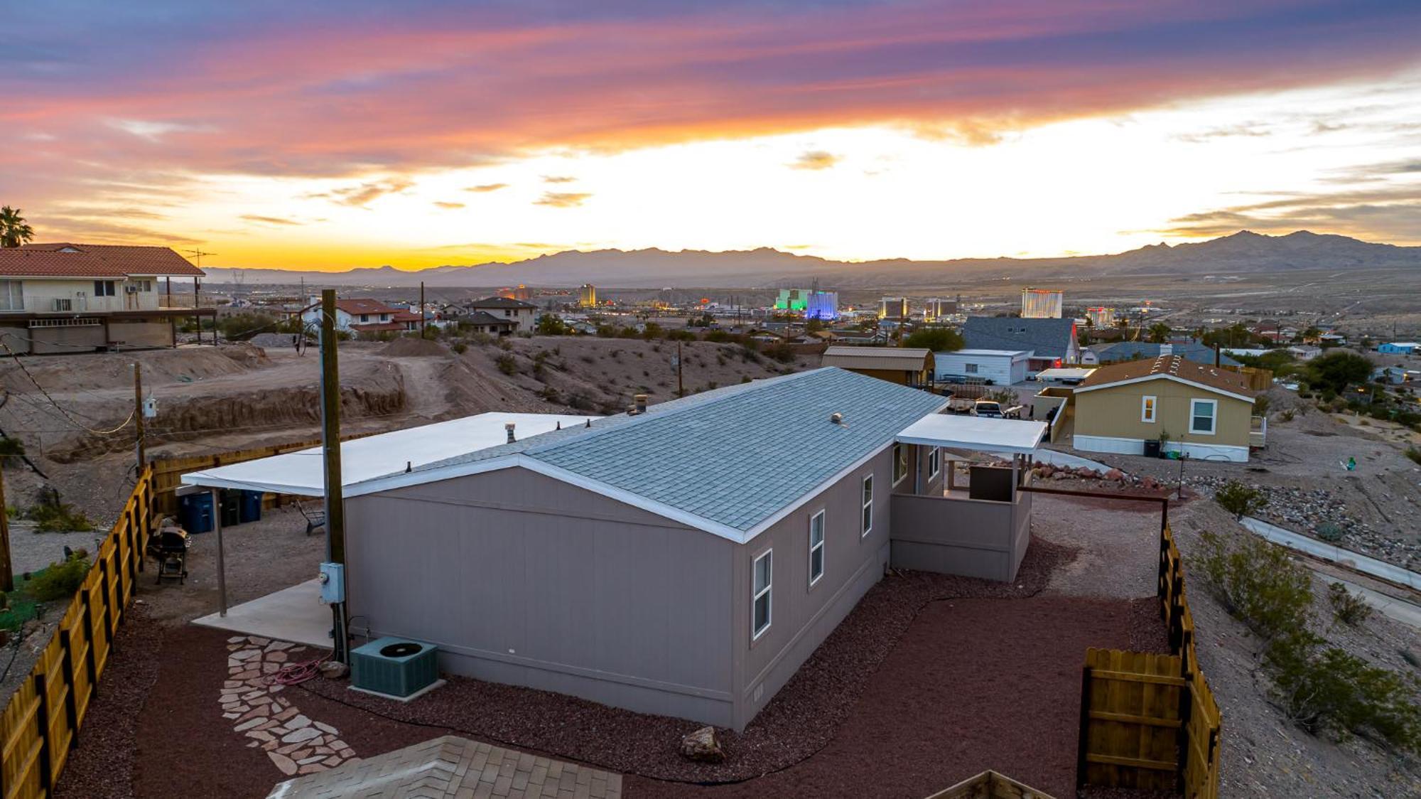 Magnificent & Tranquil Home, Mountain Views , 8 Mins To Casinos & River, Fire Pit, Bbq Bullhead City Exterior photo